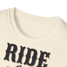 Charger l'image dans la galerie, T-shirt unisexe doux REAL LIFE COOLER KING