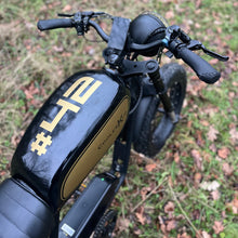 Carica l'immagine nel visualizzatore di Gallery, Cooler Kub 250S - Road Legal - Dual Removable Battery, 80 Mile Range
