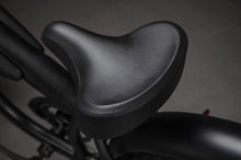 Carica l'immagine nel visualizzatore di Gallery, NEW: Cooler King 1500ST BLACK EDITION eBike - 52v Retro Style Electric Bike