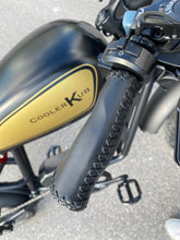 Carica l'immagine nel visualizzatore di Gallery, Cooler Kub 250S - Road Legal - Dual Removable Battery, 80 Mile Range