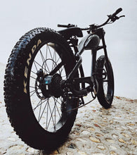 Carica l'immagine nel visualizzatore di Gallery, Cooler King 750S BLACK EDITION eBike - 48v, Retro Style Electric Bike