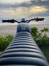 Carica l'immagine nel visualizzatore di Gallery, Cooler Kub 250S - Road Legal - Dual Removable Battery, 80 Mile Range