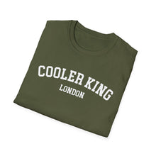 Cargar imagen en el visor de la galería, COOLER KING LONDON FIGHTER Unisex Softstyle T-Shirt