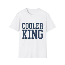 Laden Sie das Bild in den Galerie-Viewer, COOLER KING College Unisex Softstyle T-Shirt