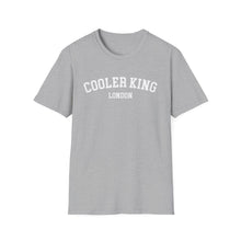 Cargar imagen en el visor de la galería, COOLER KING LONDON FIGHTER Unisex Softstyle T-Shirt