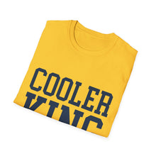 Laden Sie das Bild in den Galerie-Viewer, COOLER KING College Unisex Softstyle T-Shirt