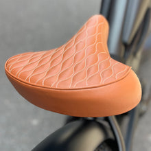Charger l&#39;image dans la galerie, Luxury Quilted Cooler King Saddle