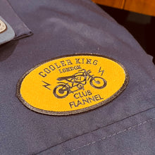 Laden Sie das Bild in den Galerie-Viewer, Cooler King x Club Flannel Sew / Iron On Patch