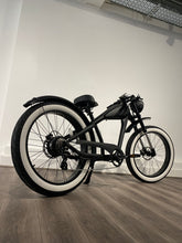 Load image into Gallery viewer, Cafe King 750S eBike - 48v, Retro Cafe Racer Style Electric Bike