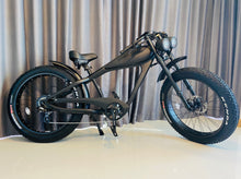 Load image into Gallery viewer, Cooler King 750st BLACK EDITION eBike - 48v, Retro Style Electric Bike