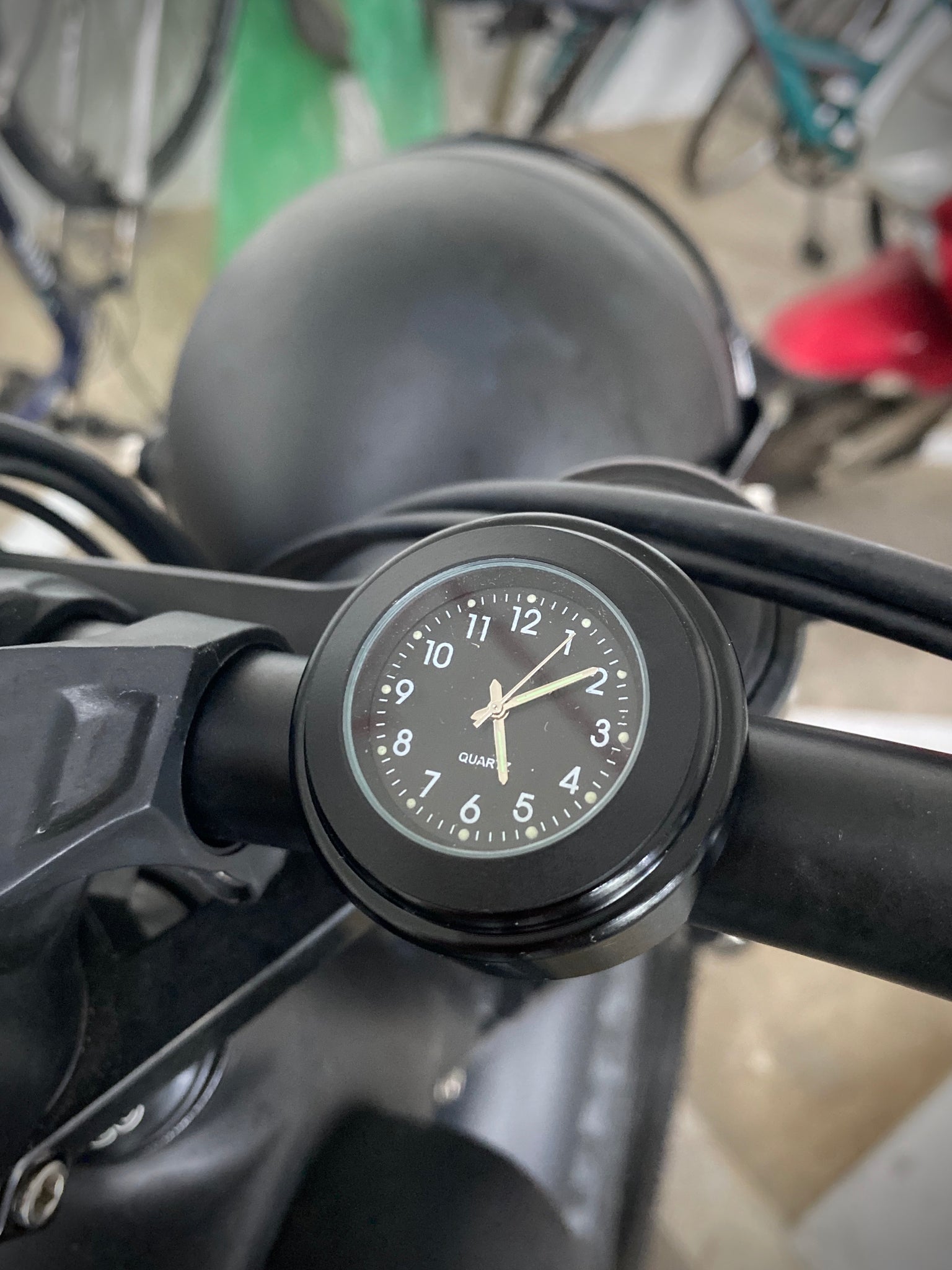 KIMISS Horloge De Guidon Moto Quartz Étanche - Montage Universel 7/8 Pouces, Cadran Blanc/Noir Ou Noir/Blanc